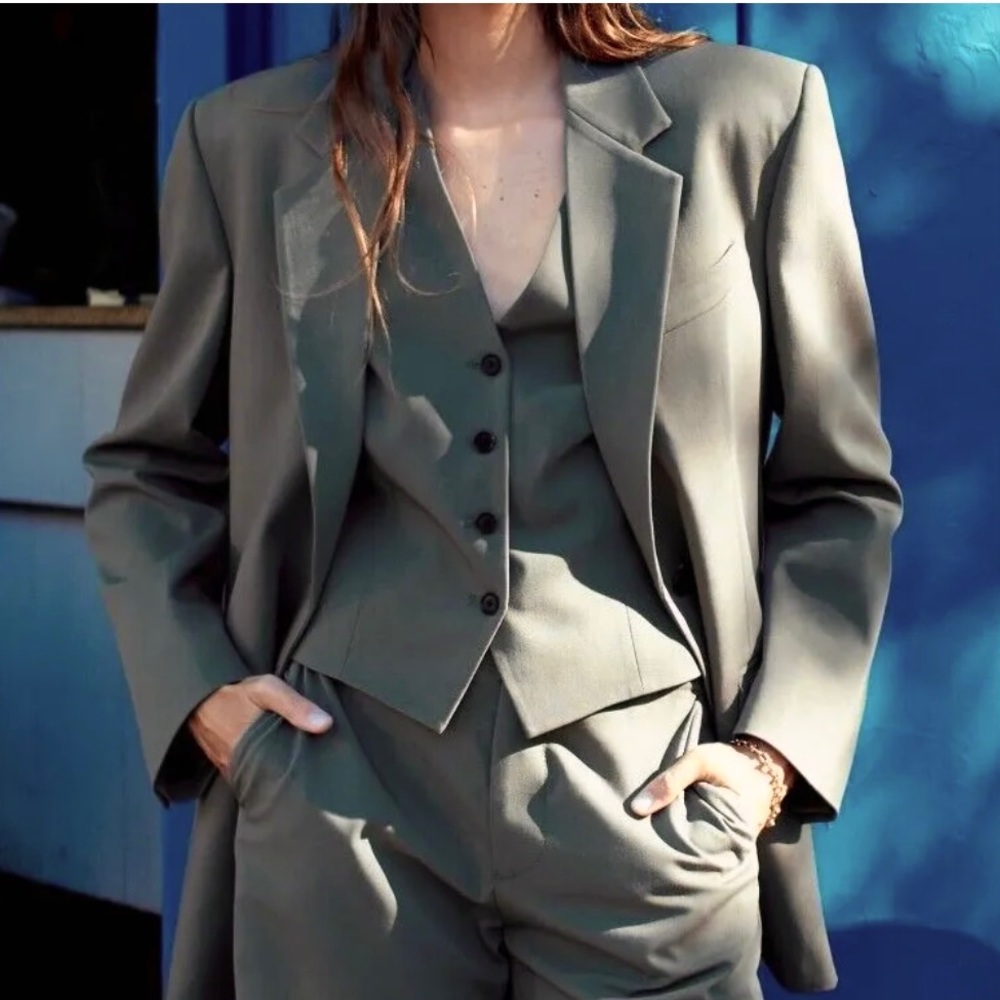 ZARA WOMAN COLLECTION CLASSIC OVERSIZED BLAZER